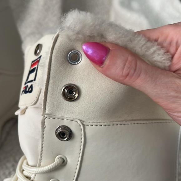 FILA boots !!!!❄️🔥✨ - Picture 9 of 9